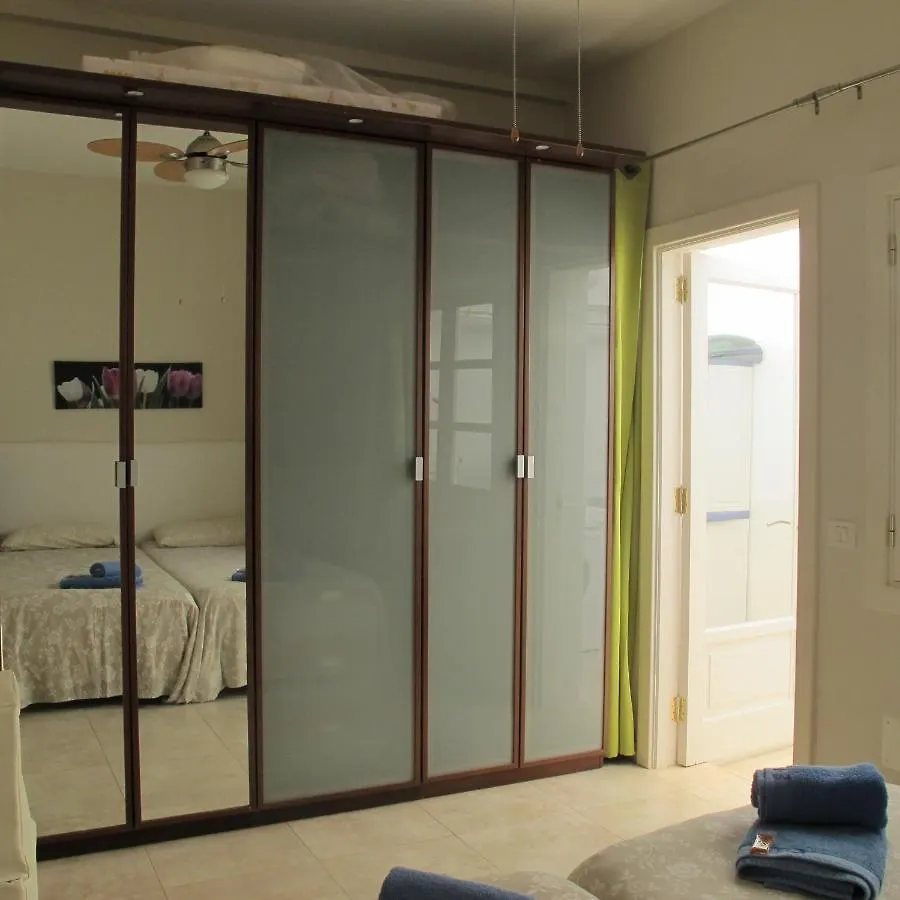 Little Venice Apartment In Puerto De Mogan